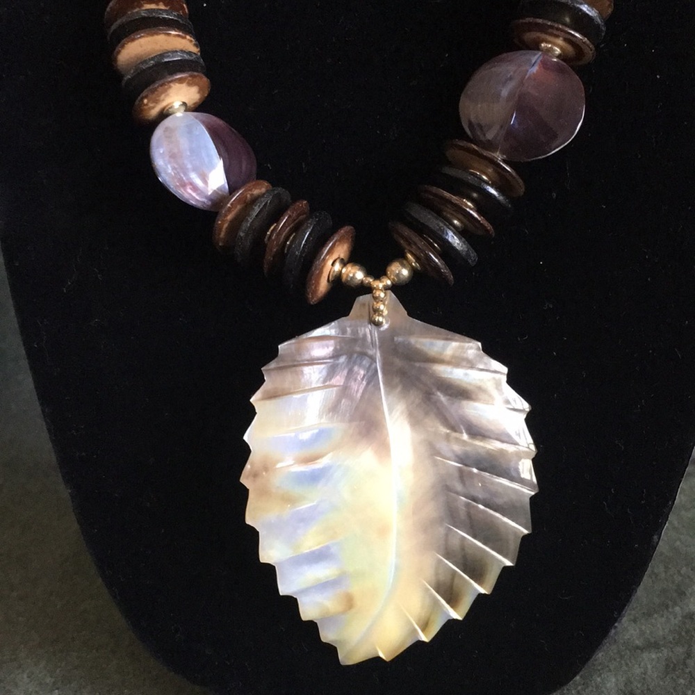 Beaded Necklace with Abalone feather pendant S52